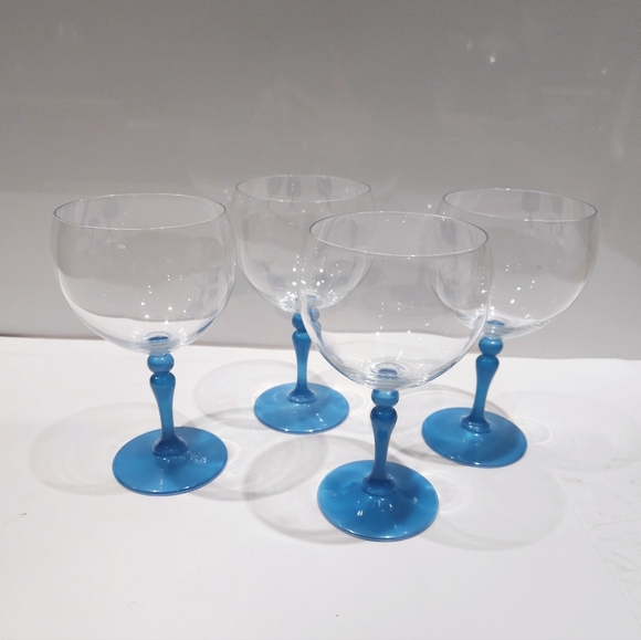 wine glasses - Picture 2 of 7